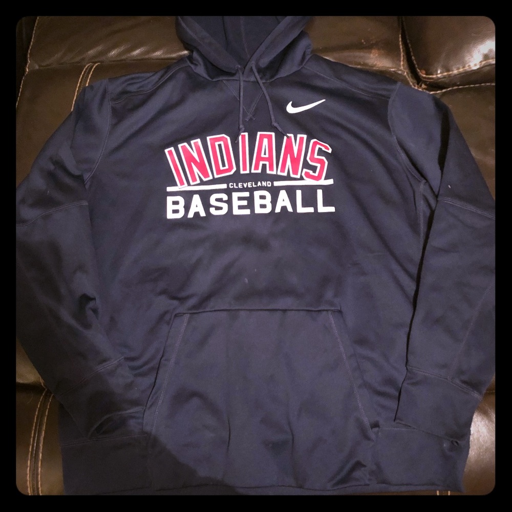 NWOT nike dri fit 3 xl Indians sweatshirt